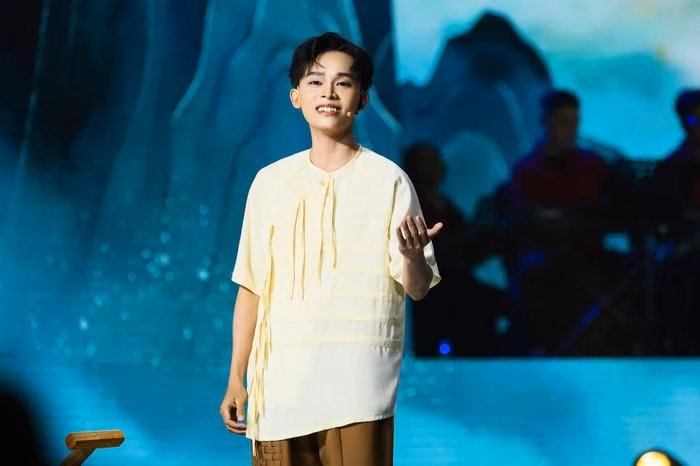 Sự nỗ lực không ngừng nghỉ giúp Hồ Văn Cường lấy lại niềm tin từ công chúng.