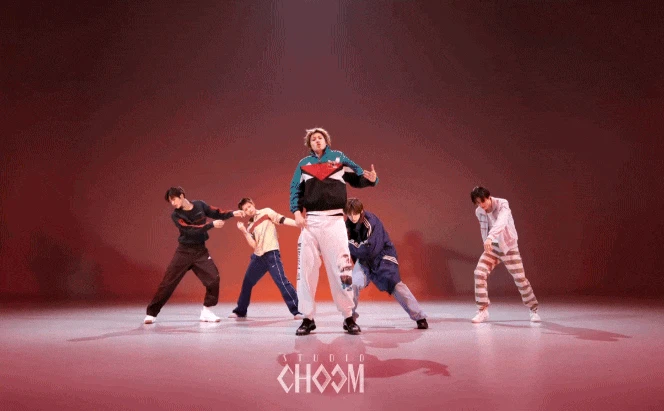 Màn trình diễn live đầy năng lượng của CORTIS
