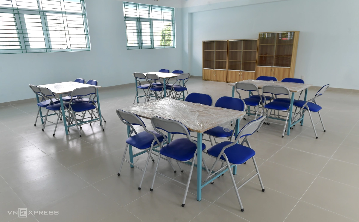 Các phòng chức năng được thiết kế tối giản nhưng đầy đủ tiện nghi.